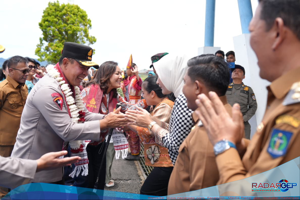 Kapolda Sumut Disambut Hangat Forkopimda Saat Tiba di Tapanuli Tengah